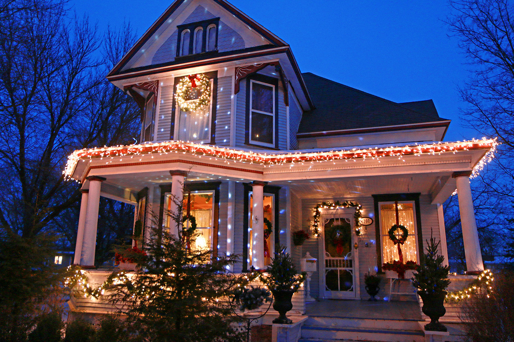 Vintage Christmas Messerole family decorates Hill Avenue